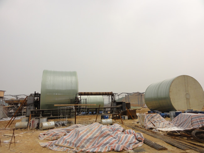 現場玻璃鋼設備制作