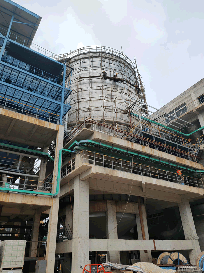 沁陽市恒瑞實業有限公司砂酸沸騰爐保溫施工