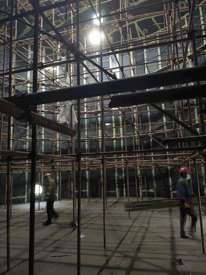 沁陽市恒瑞實業有限公司20米直徑磷酸儲罐襯膠防腐施工